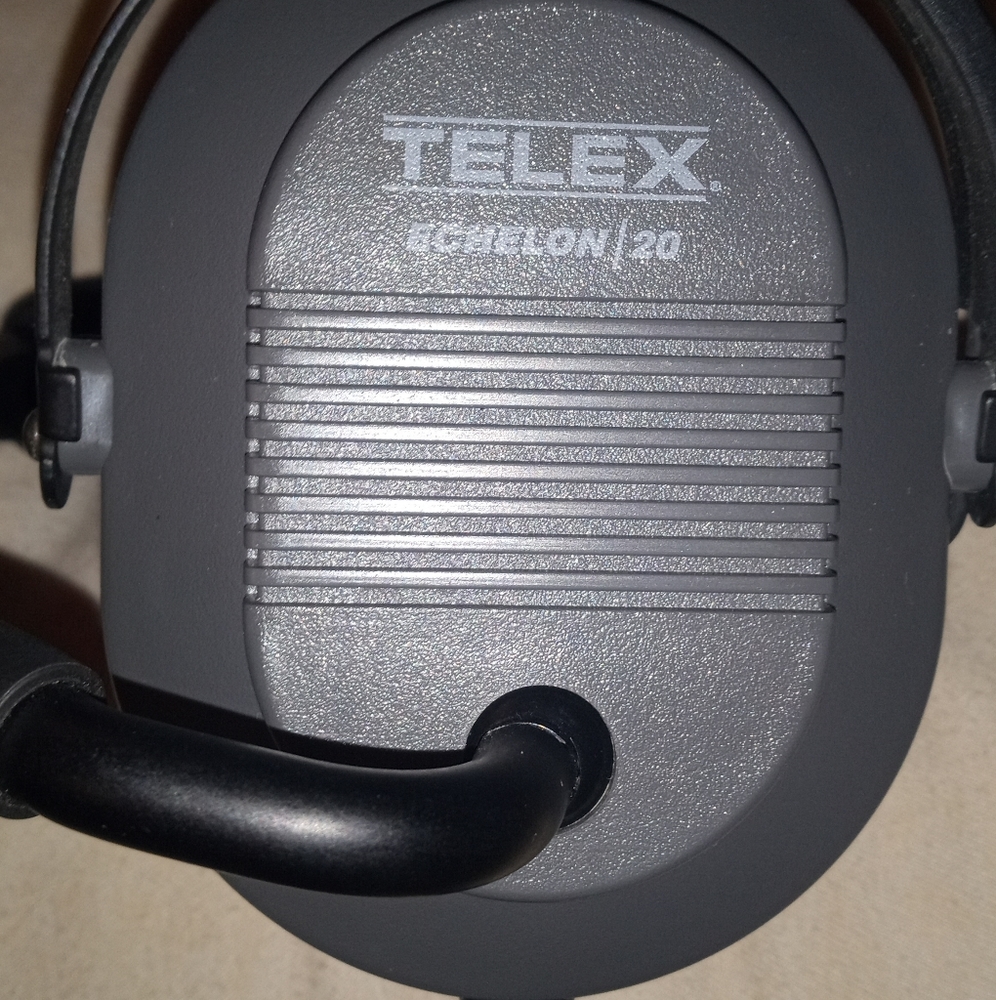 Aviation Headset - Picture 5 of 8
